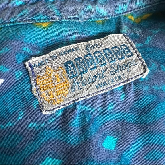 Vintage Andrade Waikiki Hawaiian Aloha Soft Cotton Fits Medium - Picture 7 of 7